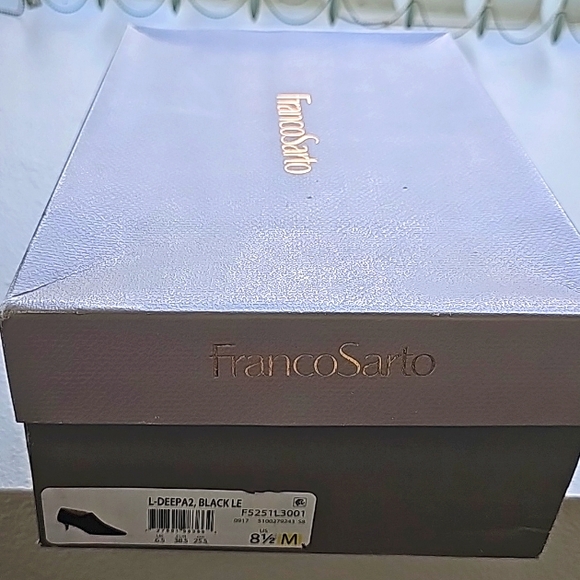 NWT, Franco Sarto Booties, 8.5 - Picture 9 of 9